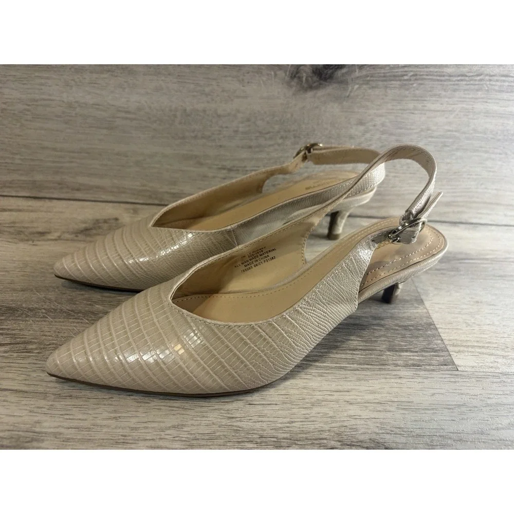 Liz‎ Claiborne Quebec Beige Pointed Toe Slingback Kitten Heel Pumps US 7 M